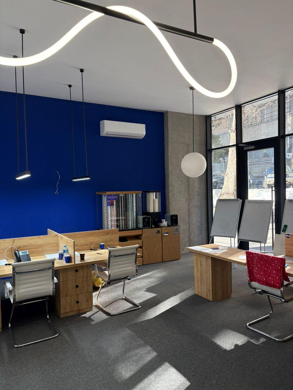 Domus Hippodrome, office