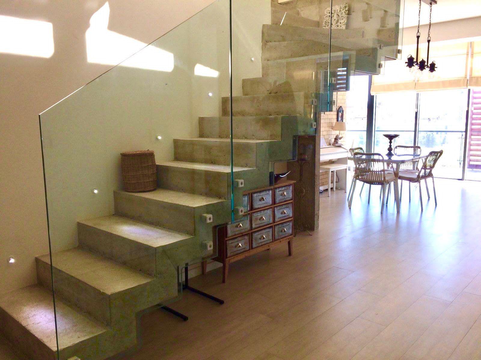 Domus 