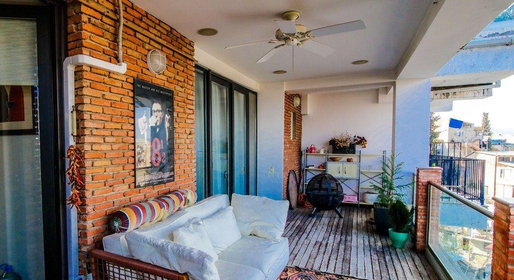 იყიდება ახალი აშენებული ბინა